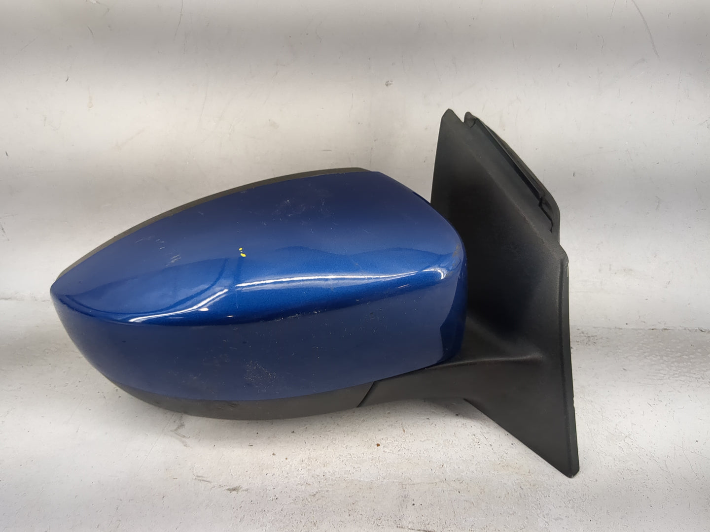 2018 Ford Focus Driver Side View Mirror - Left Door Mirror OEM Used - Oemusedautoparts1.com