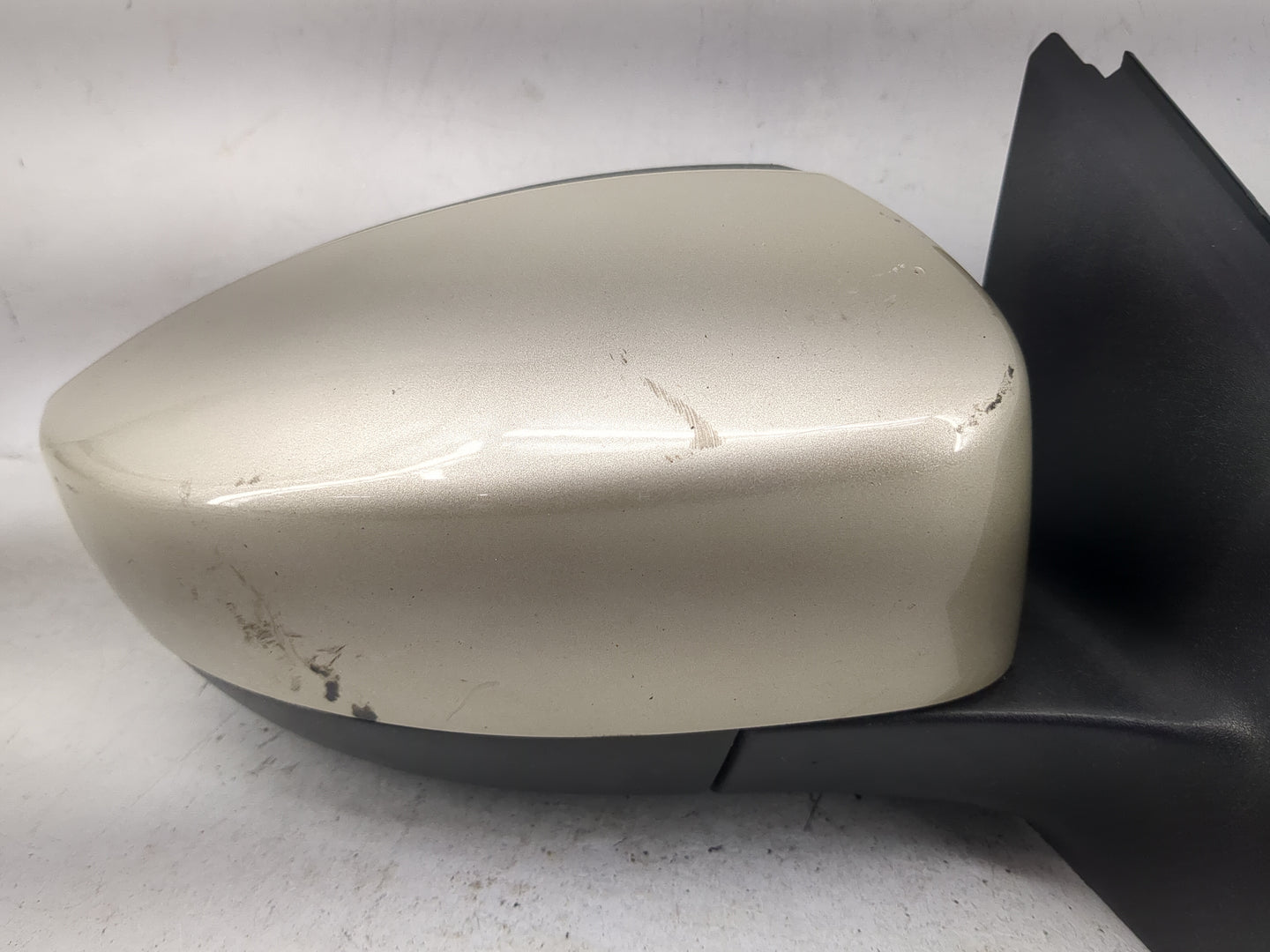 2018 Ford Focus Passenger Side View Mirror - Right Door Mirror OEM Used - Oemusedautoparts1.com