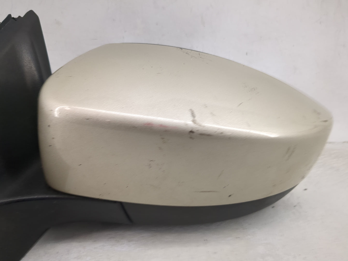 2018 Ford Focus Driver Side View Mirror - Left Door Mirror OEM Used - Oemusedautoparts1.com