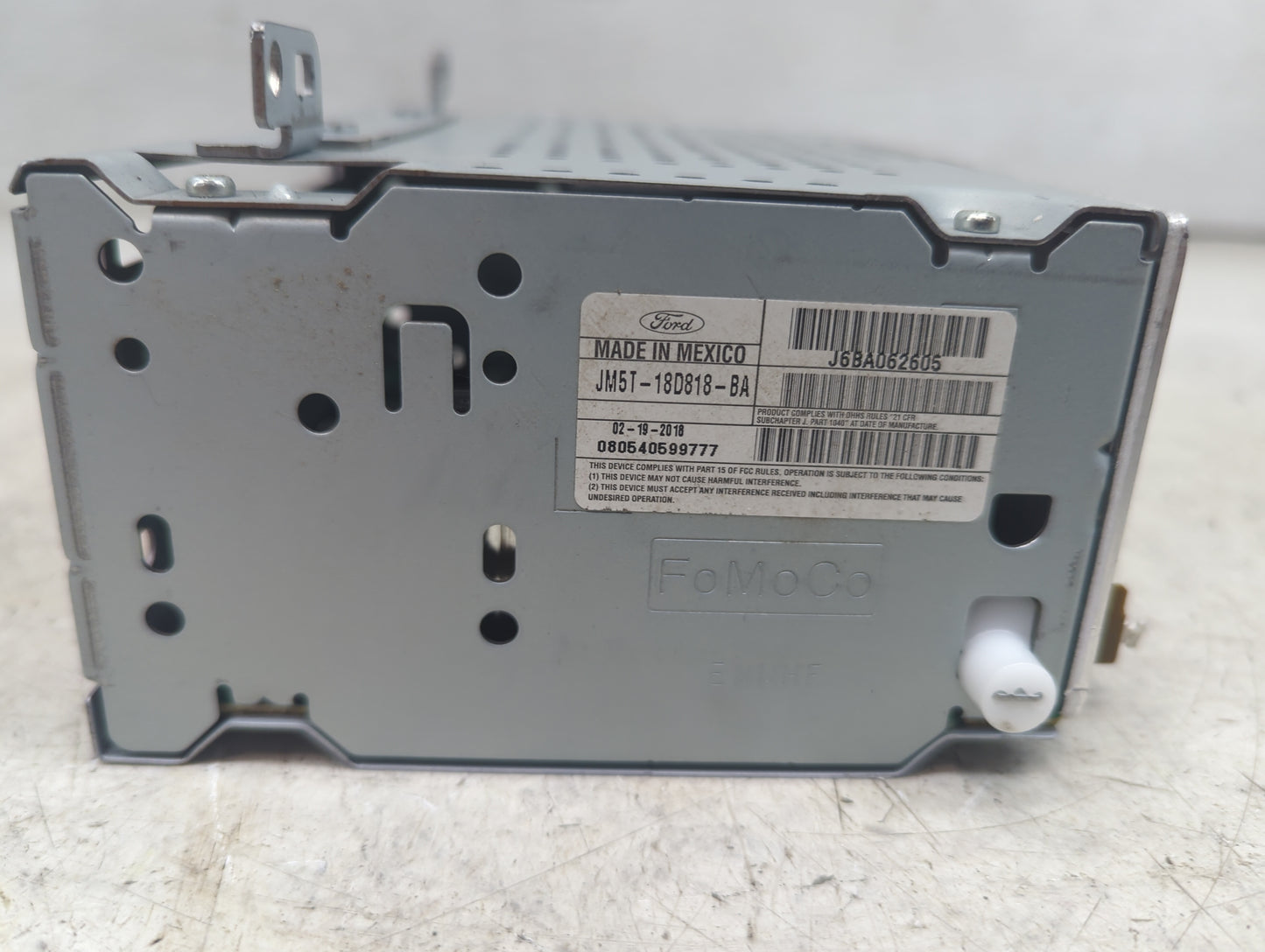 2017-2018 Ford Focus Radio AM FM Cd Player Receiver Replacement P/N:JM5T-18D818-BA Fits Fits 2017 2018 OEM Used Auto Parts -