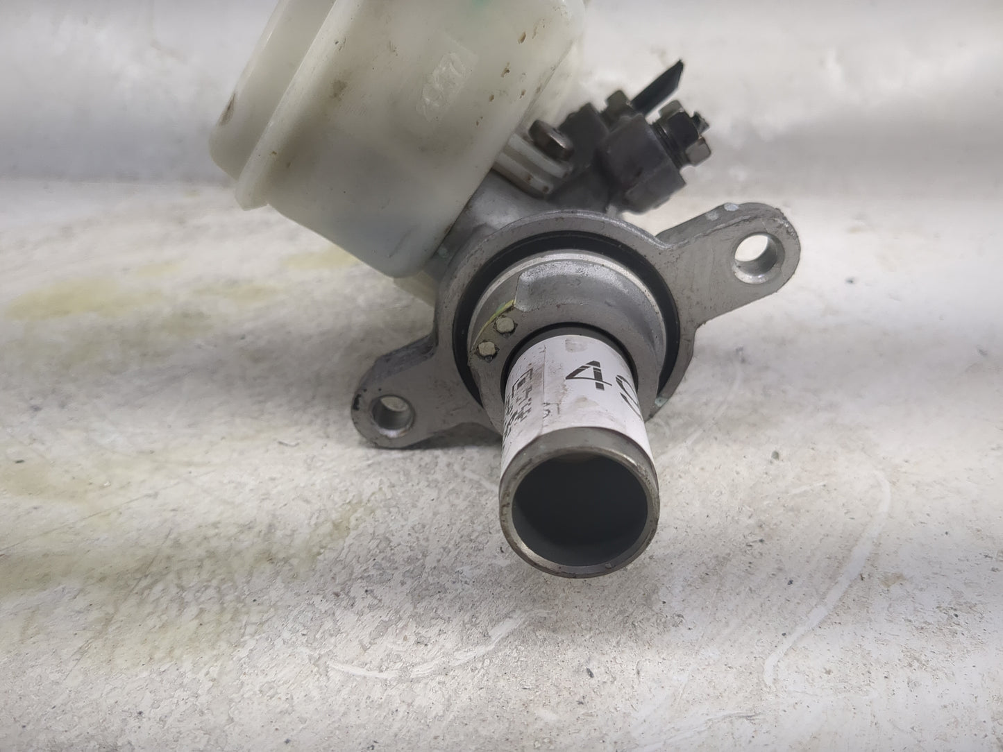 2012-2018 Ford Focus Brake Master Cylinder 1496918 - Oemusedautoparts1.com