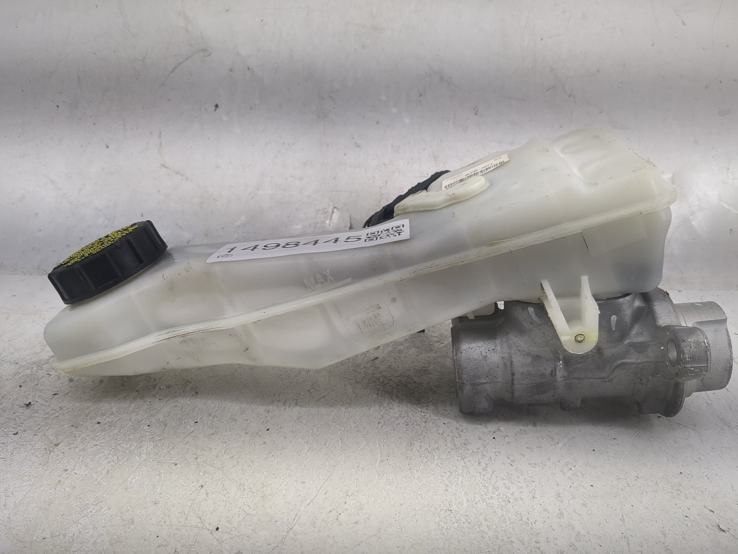 2012-2018 Ford Focus Brake Master Cylinder 1498445 - Oemusedautoparts1.com
