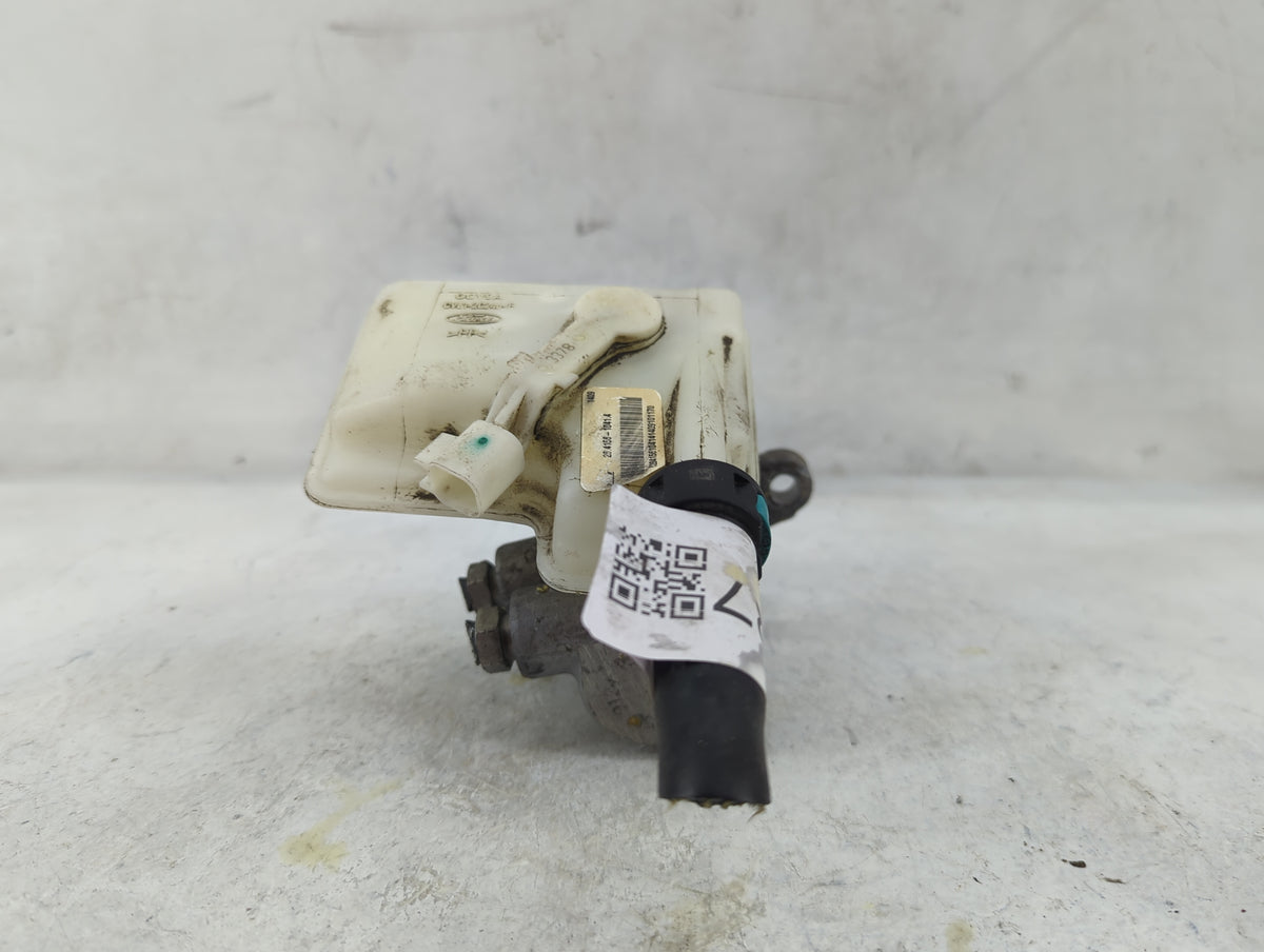 2012-2018 Ford Focus Brake Master Cylinder 1498987 - Oemusedautoparts1.com