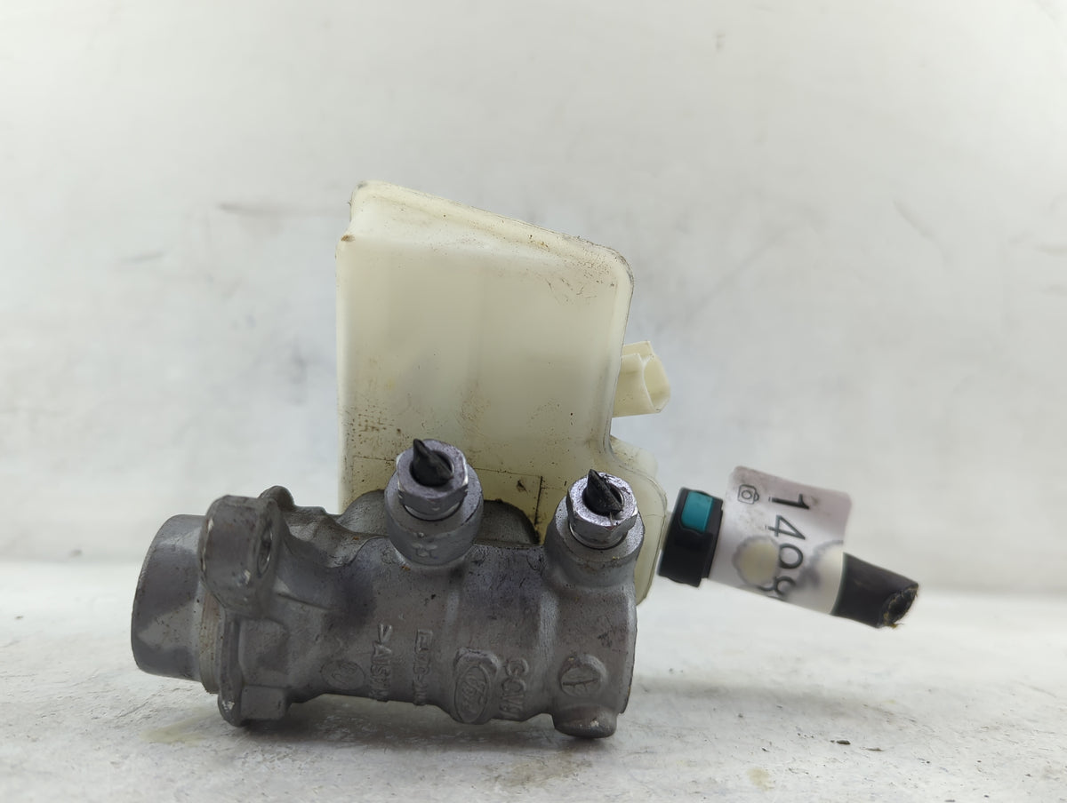 2012-2018 Ford Focus Brake Master Cylinder 1498987 - Oemusedautoparts1.com