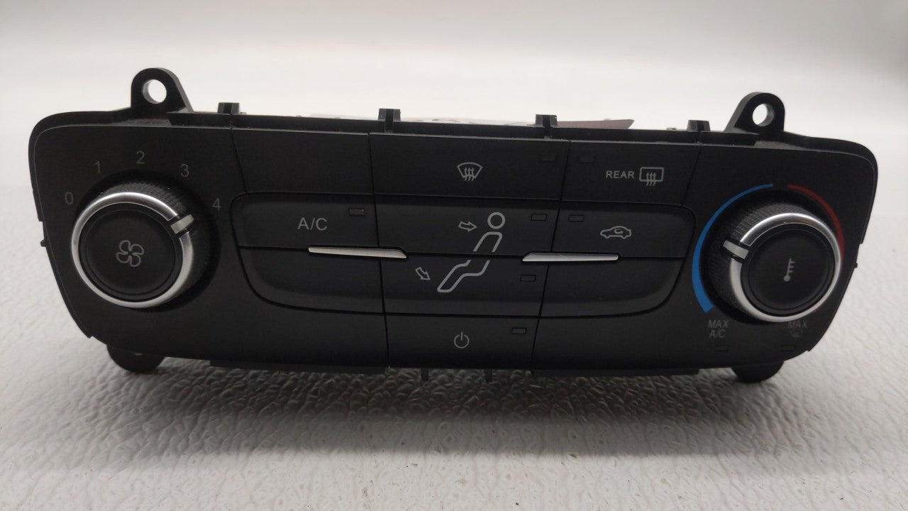 2015-2018 Ford Focus Climate Control Module Temperature AC/Heater Replacement P/N:F1ET-19980-LJ F1ET-19980-JF Fits OEM Used 