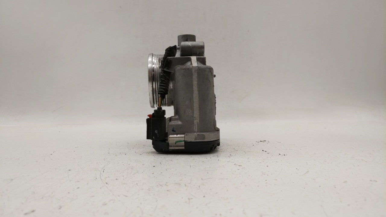 2014-2018 Ford Focus Throttle Body P/N:DS7E-9F991-BB Fits Fits 2014 2015 2016 2017 2018 2019 OEM Used Auto Parts - Oemusedau
