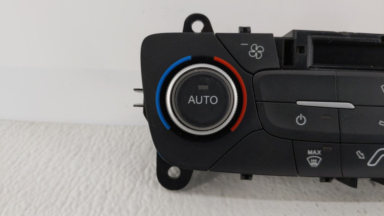 2015-2018 Ford Focus Climate Control Module Temperature AC/Heater Replacement P/N:F1ET-18C612-AG F1ET-18C612-CJ Fits OEM Use