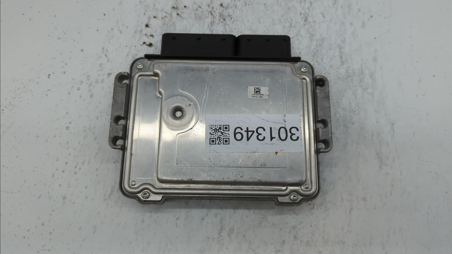 2013-2018 Ford Focus PCM Engine Control Computer ECU ECM PCU OEM P/N:DM5A-12A650-CA EMA-12A650-VA Fits OEM Used Auto Parts -