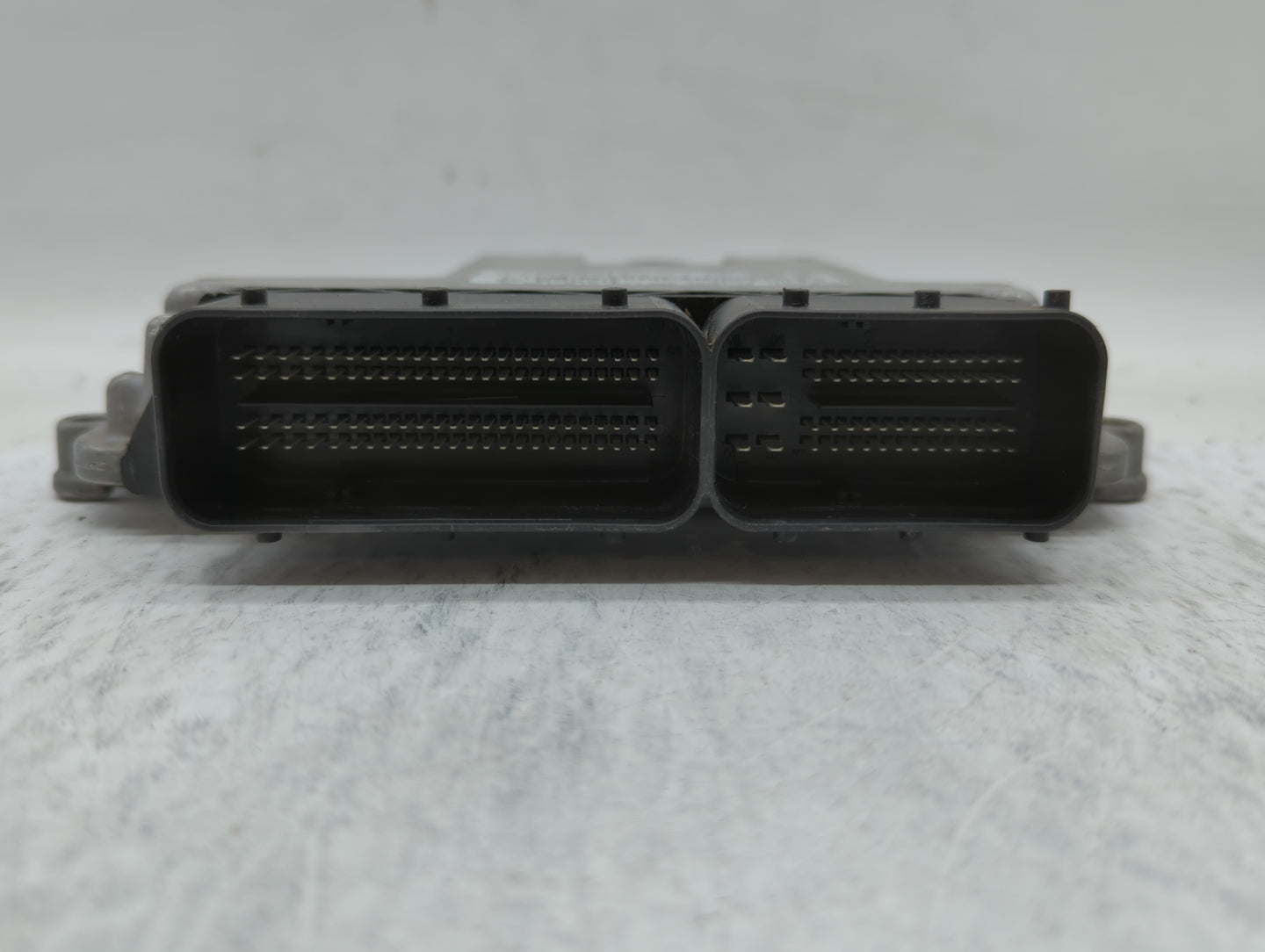 2013-2018 Ford Focus PCM Engine Control Computer ECU ECM PCU OEM P/N:DM5A-12A650-CA EMA-12A650-VA Fits OEM Used Auto Parts -