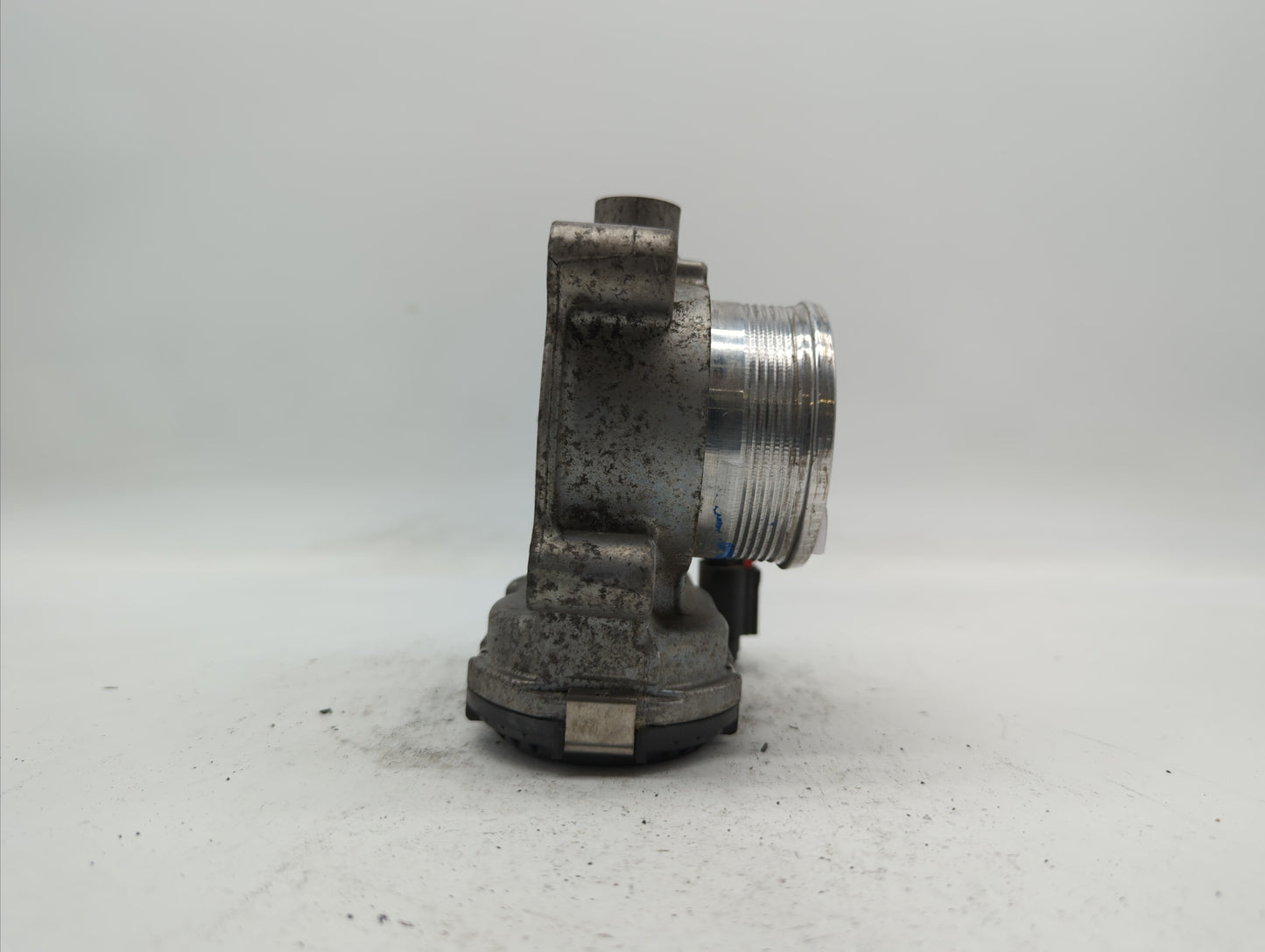 2014-2018 Ford Focus Throttle Body P/N:DS7E-9F991-BB Fits Fits 2014 2015 2016 2017 2018 2019 OEM Used Auto Parts - Oemusedau