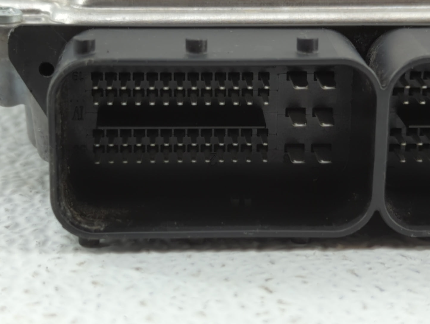 2013-2018 Ford Focus PCM Engine Control Computer ECU ECM PCU OEM P/N:DM5A-12A650-CA EMA-12A650-VA Fits OEM Used Auto Parts -