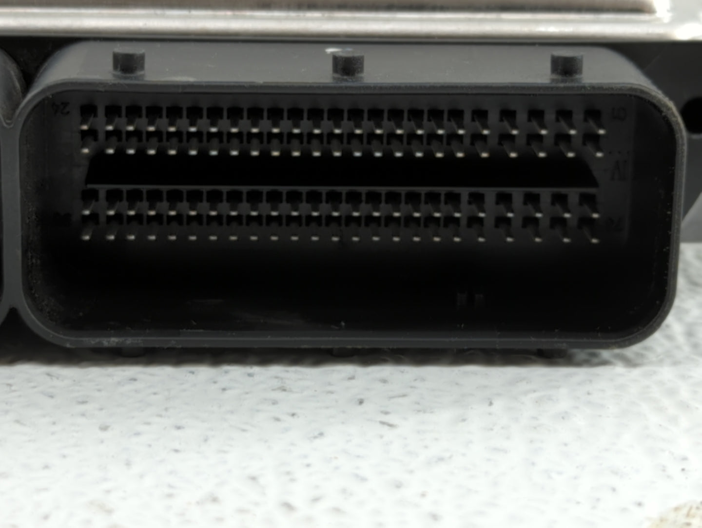 2013-2018 Ford Focus PCM Engine Control Computer ECU ECM PCU OEM P/N:DM5A-12A650-CA EMA-12A650-VA Fits OEM Used Auto Parts -