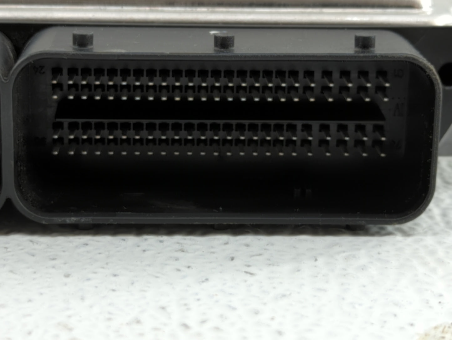2013-2018 Ford Focus PCM Engine Control Computer ECU ECM PCU OEM P/N:DM5A-12A650-CA EMA-12A650-VA Fits OEM Used Auto Parts -