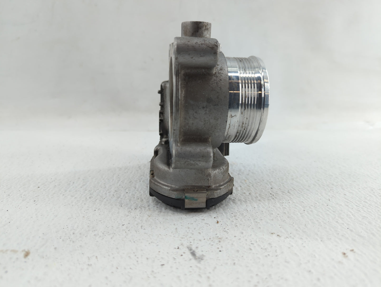 2014-2018 Ford Focus Throttle Body P/N:DS7E-9F991-BB Fits Fits 2014 2015 2016 2017 2018 2019 OEM Used Auto Parts - Oemusedau