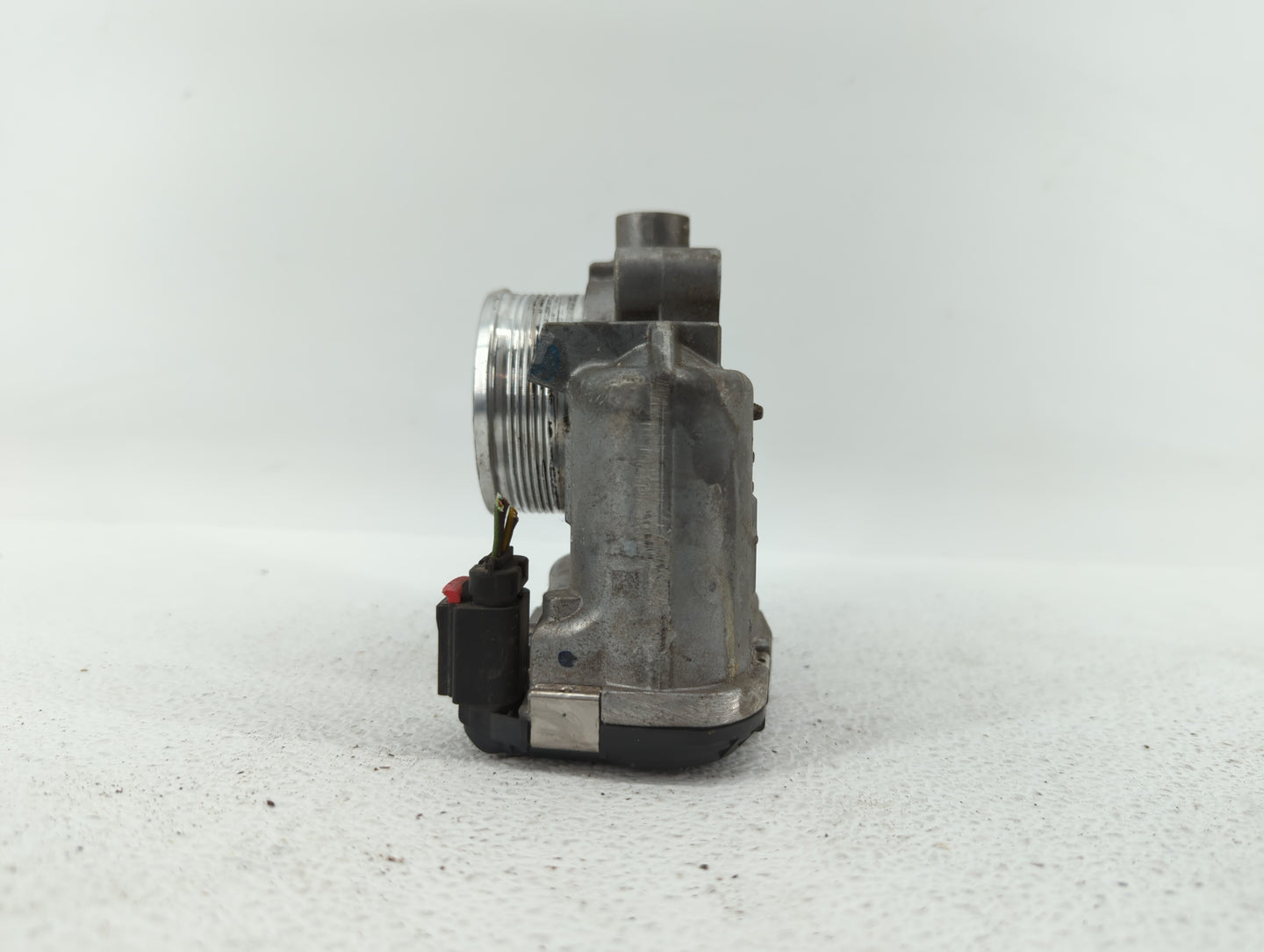 2014-2018 Ford Focus Throttle Body P/N:DS7E-9F991-BB Fits Fits 2014 2015 2016 2017 2018 2019 OEM Used Auto Parts - Oemusedau