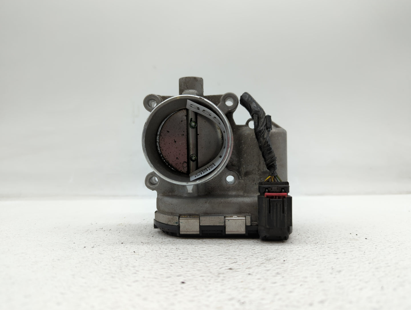 2014-2018 Ford Focus Throttle Body P/N:DS7E-9F991-BB Fits Fits 2014 2015 2016 2017 2018 2019 OEM Used Auto Parts - Oemusedau