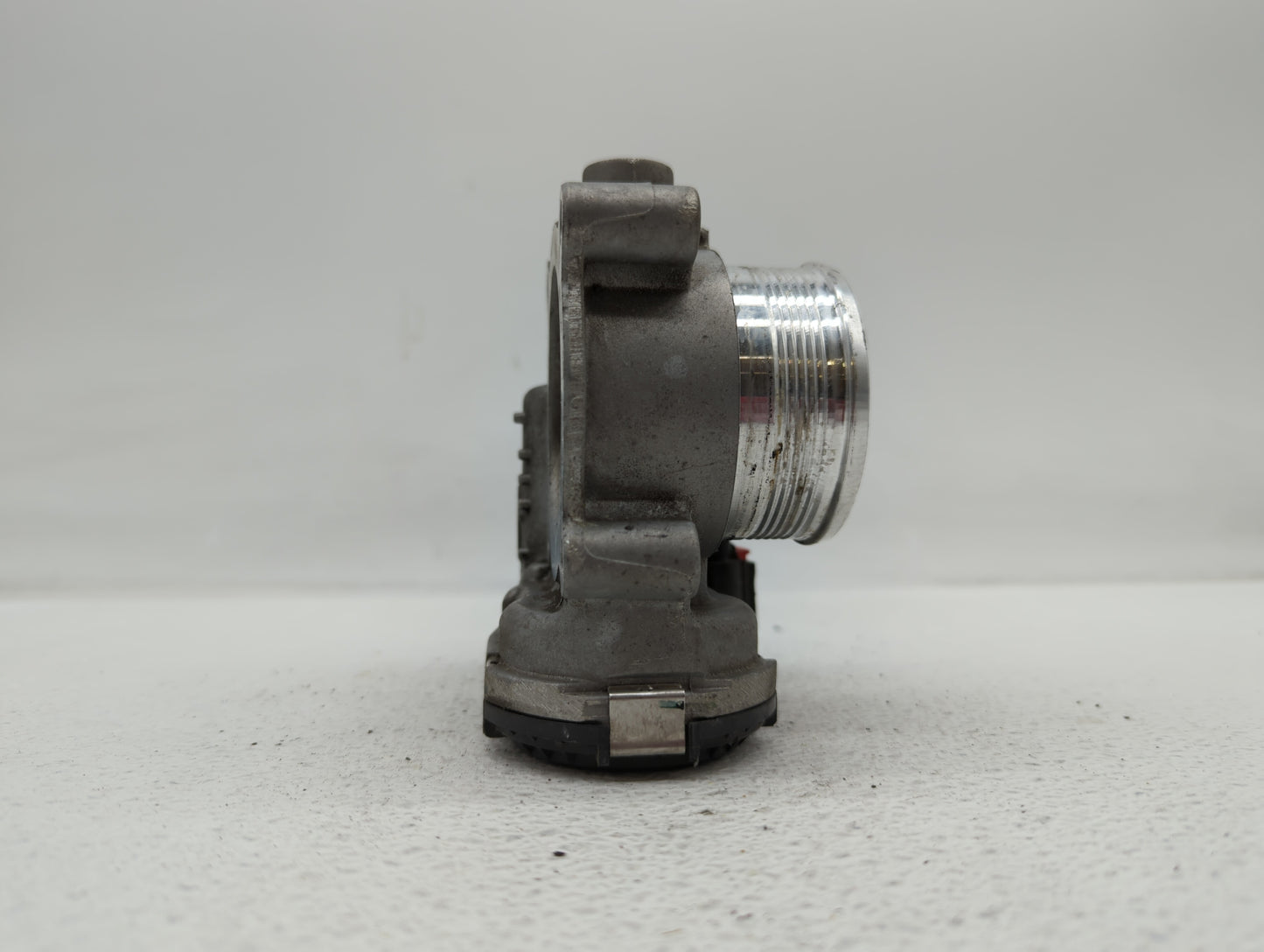 2014-2018 Ford Focus Throttle Body P/N:DS7E-9F991-BB Fits Fits 2014 2015 2016 2017 2018 2019 OEM Used Auto Parts - Oemusedau