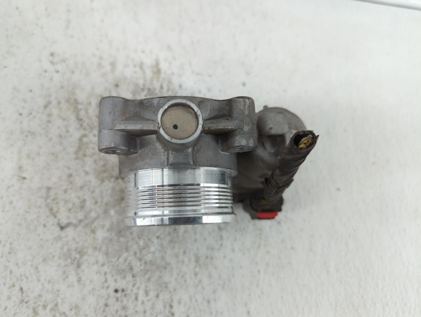 2014-2018 Ford Focus Throttle Body P/N:0 280 750 566 DS7E-9F991-BB Fits Fits 2014 2015 2016 2017 2018 2019 OEM Used Auto Par