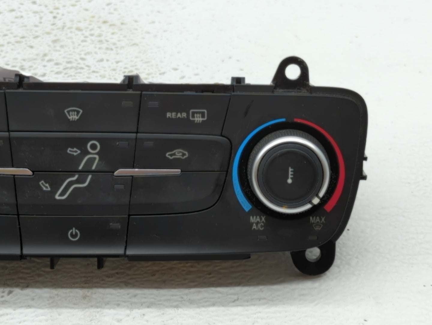 2015-2018 Ford Focus Climate Control Module Temperature AC/Heater Replacement P/N:F1ET-18K811-KD F1ET-18549 Fits OEM Used Au