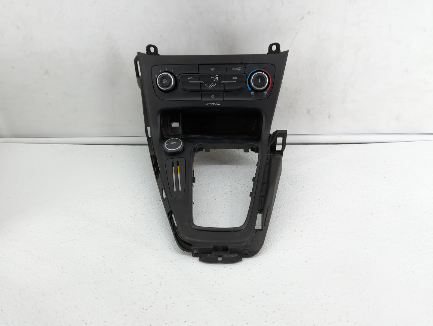 2015-2018 Ford Focus Climate Control Module Temperature AC/Heater Replacement P/N:F1ET-18K811-KD F1ET-18549 Fits OEM Used Au