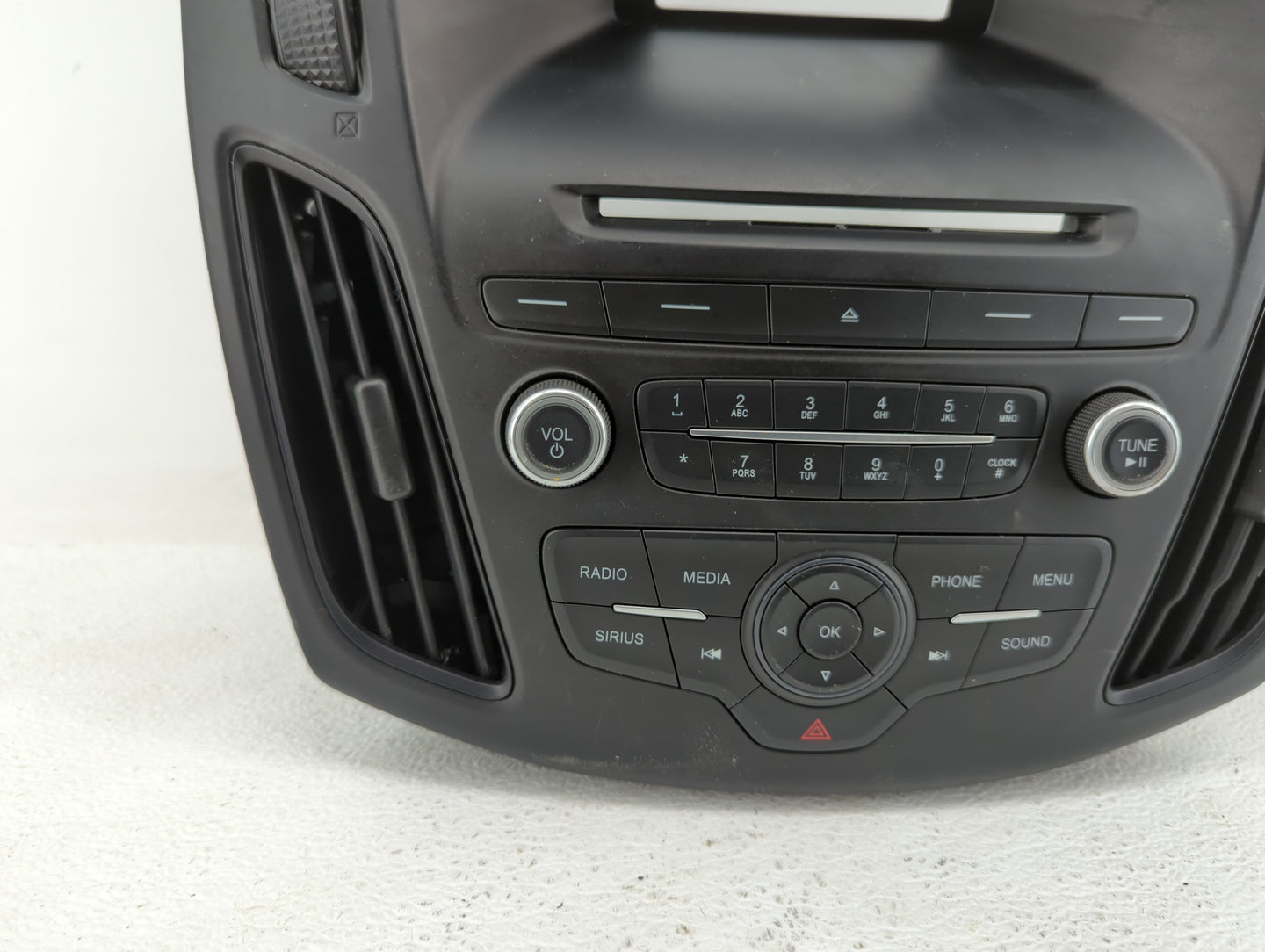 2015-2018 Ford Focus Climate Control Module Temperature AC/Heater Replacement P/N:F1EB-18835-M F1ET-18K811-KD Fits OEM Used 