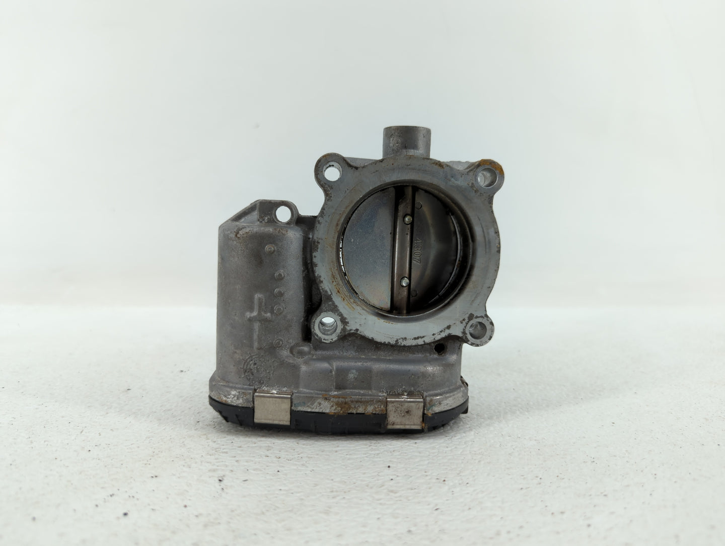 2014-2018 Ford Focus Throttle Body P/N:0 280 750 566 DS7E-9F991-BB Fits Fits 2014 2015 2016 2017 2018 2019 OEM Used Auto Par
