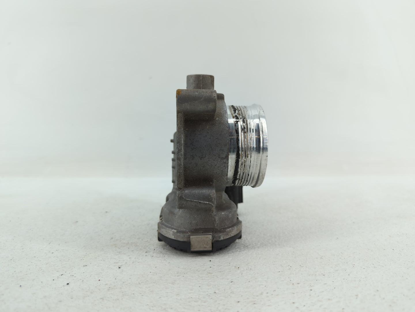 2014-2018 Ford Focus Throttle Body P/N:0 280 750 566 DS7E-9F991-BB Fits Fits 2014 2015 2016 2017 2018 2019 OEM Used Auto Par