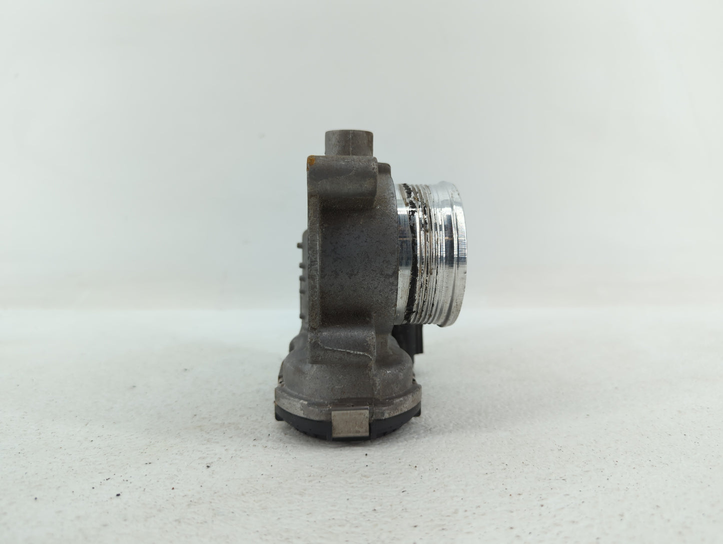 2014-2018 Ford Focus Throttle Body P/N:0 280 750 566 DS7E-9F991-BB Fits Fits 2014 2015 2016 2017 2018 2019 OEM Used Auto Par
