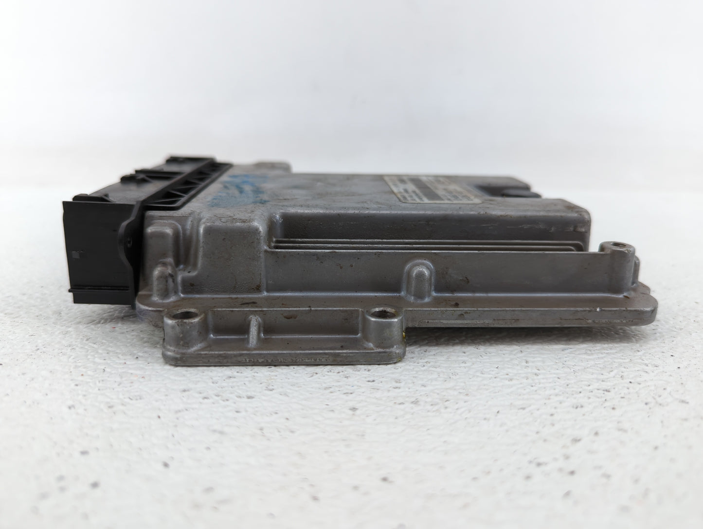 2016-2018 Ford Focus PCM Engine Control Computer ECU ECM PCU OEM P/N:RMFV6A-12A650-CA EM5A-12A650-ACC Fits Fits 2016 2017 20