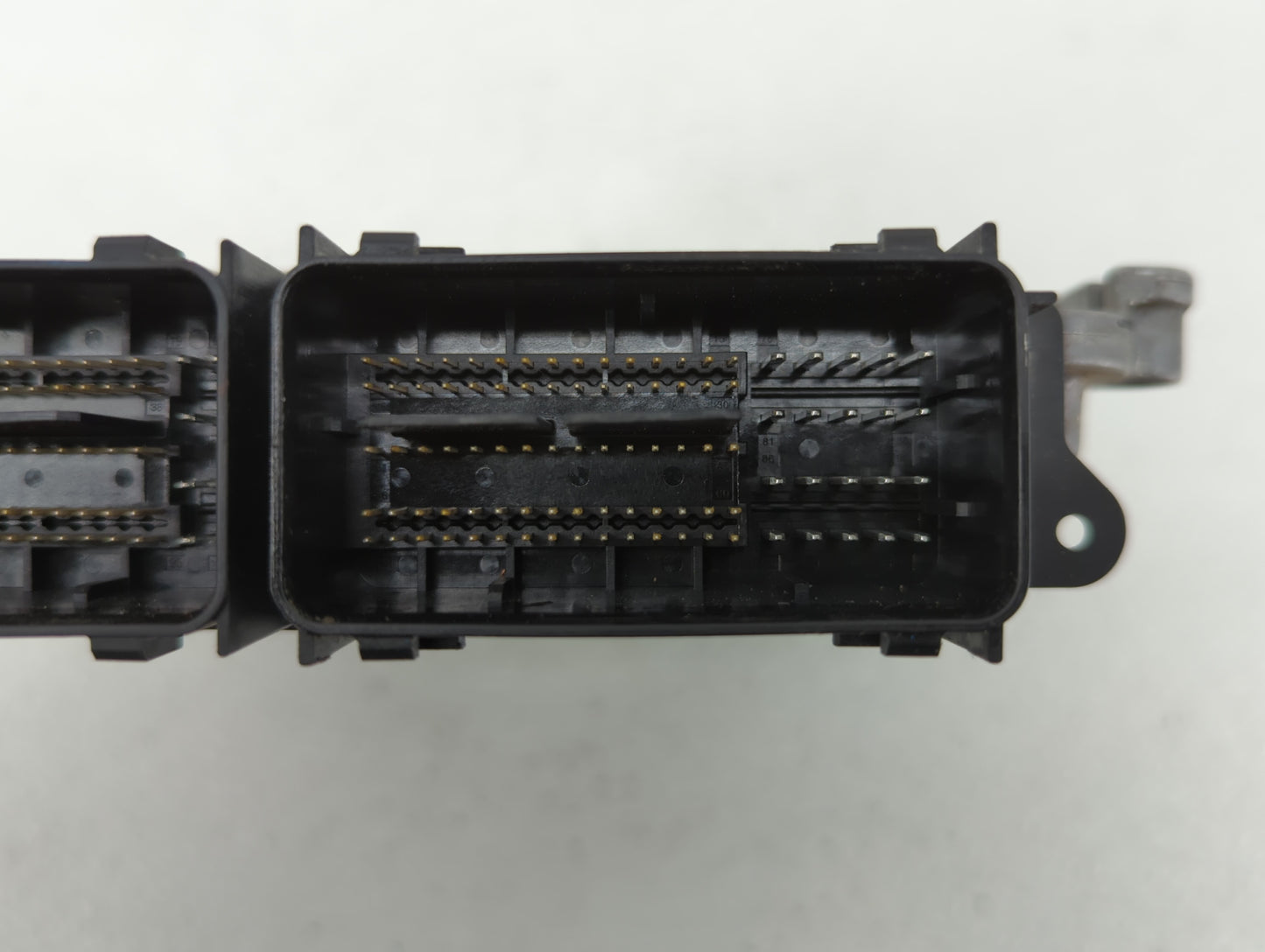 2016-2018 Ford Focus PCM Engine Control Computer ECU ECM PCU OEM P/N:RMFV6A-12A650-CA EM5A-12A650-ACC Fits Fits 2016 2017 20