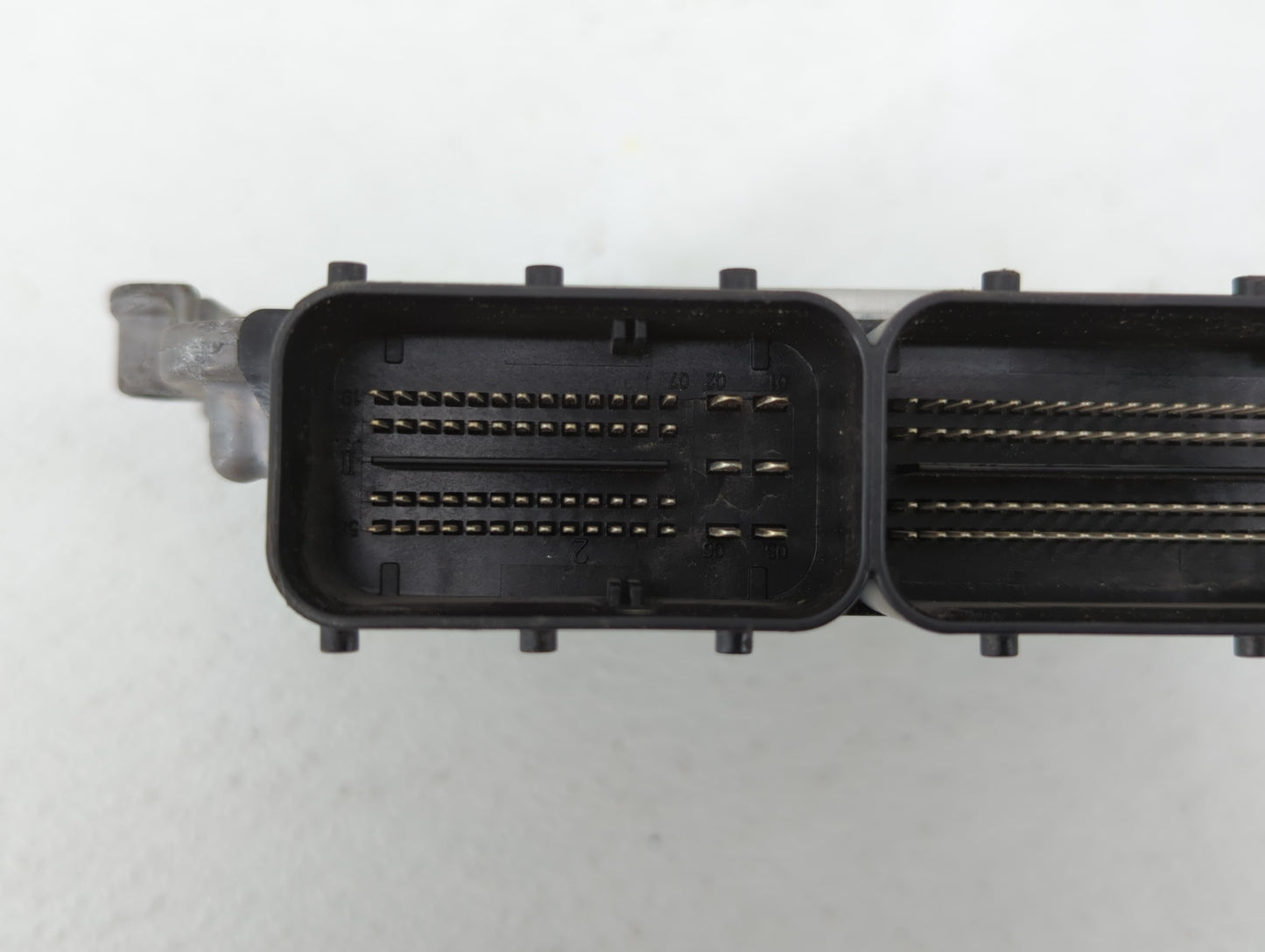 2013-2018 Ford Focus PCM Engine Control Computer ECU ECM PCU OEM P/N:EM5A-12A650-ACA FM5A-12A650-ADB Fits OEM Used Auto Part