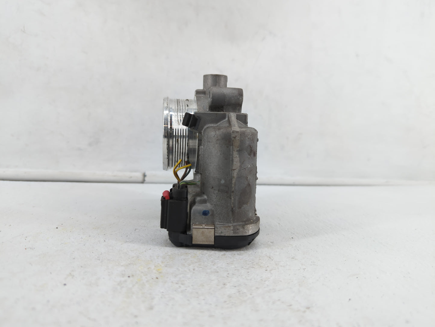 2014-2018 Ford Focus Throttle Body P/N:0 280 750 566 DS7E-9F991-BB Fits Fits 2014 2015 2016 2017 2018 2019 OEM Used Auto Par