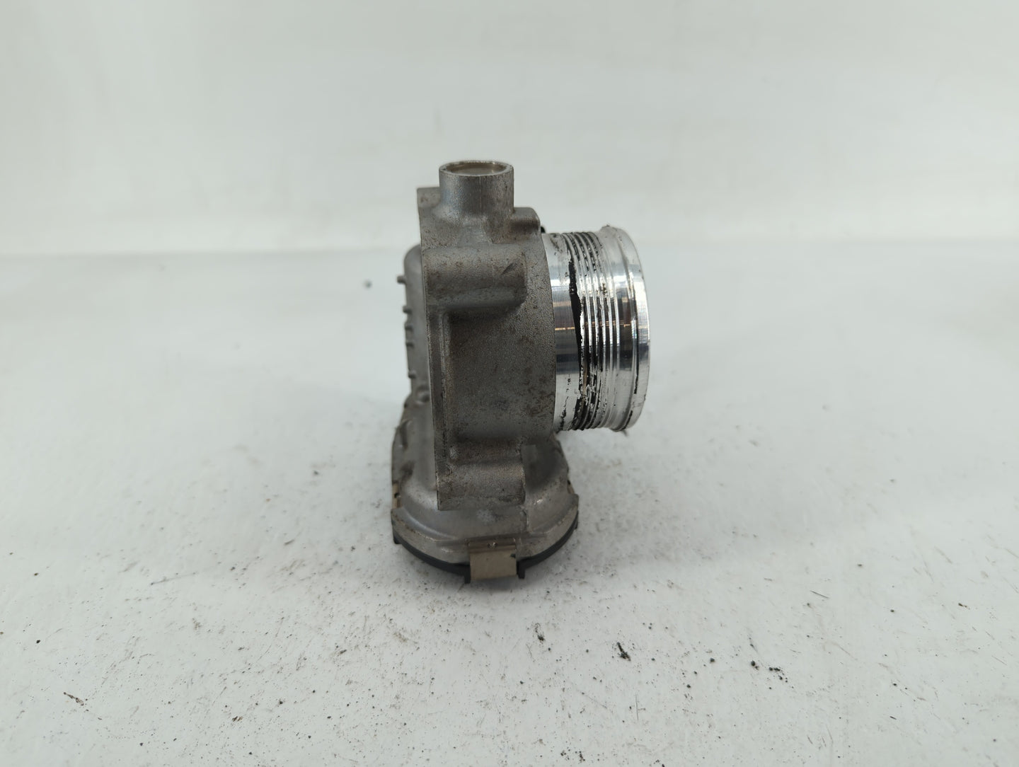 2014-2018 Ford Focus Throttle Body P/N:DS7E-9F991-BB Fits Fits 2014 2015 2016 2017 2018 2019 2020 2021 2022 OEM Used Auto Pa