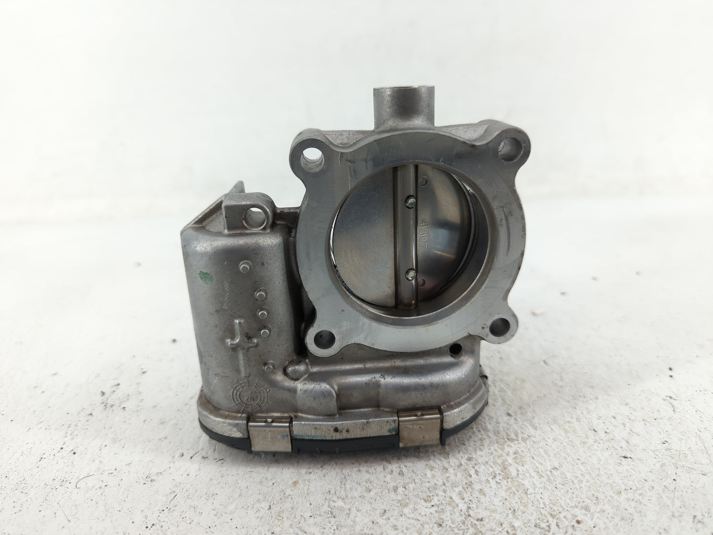 2014-2018 Ford Focus Throttle Body P/N:DS7E-9F991-BD DS7E-9F991-BB Fits Fits 2014 2015 2016 2017 2018 2019 2020 2021 2022 OE