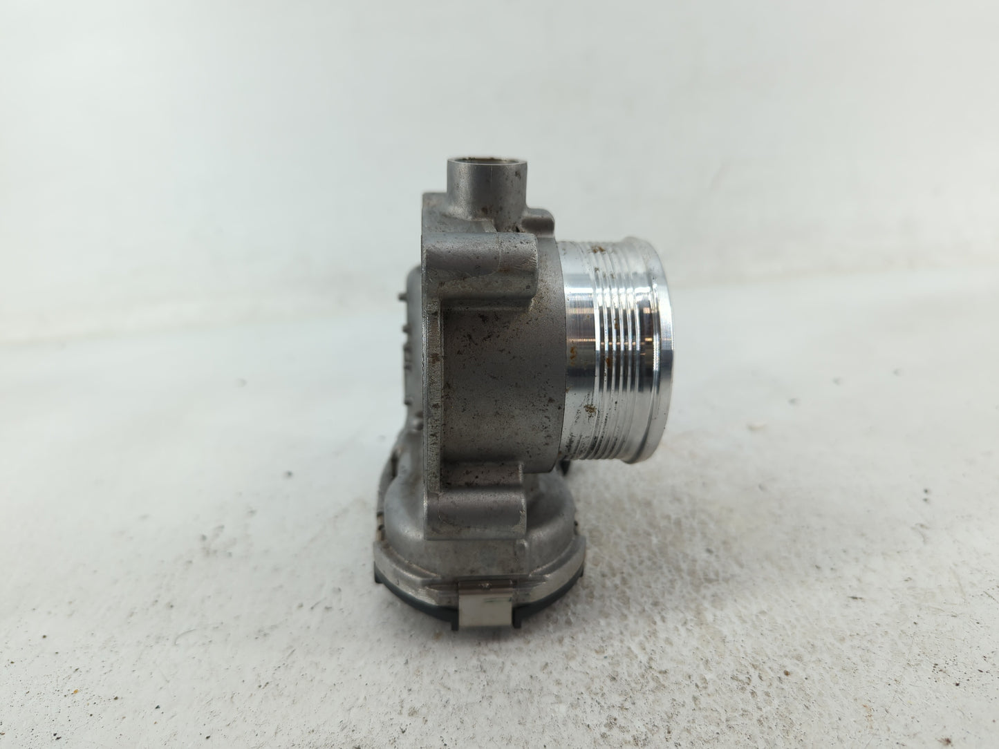 2014-2018 Ford Focus Throttle Body P/N:DS7E-9F991-BD DS7E-9F991-BB Fits Fits 2014 2015 2016 2017 2018 2019 2020 2021 2022 OE
