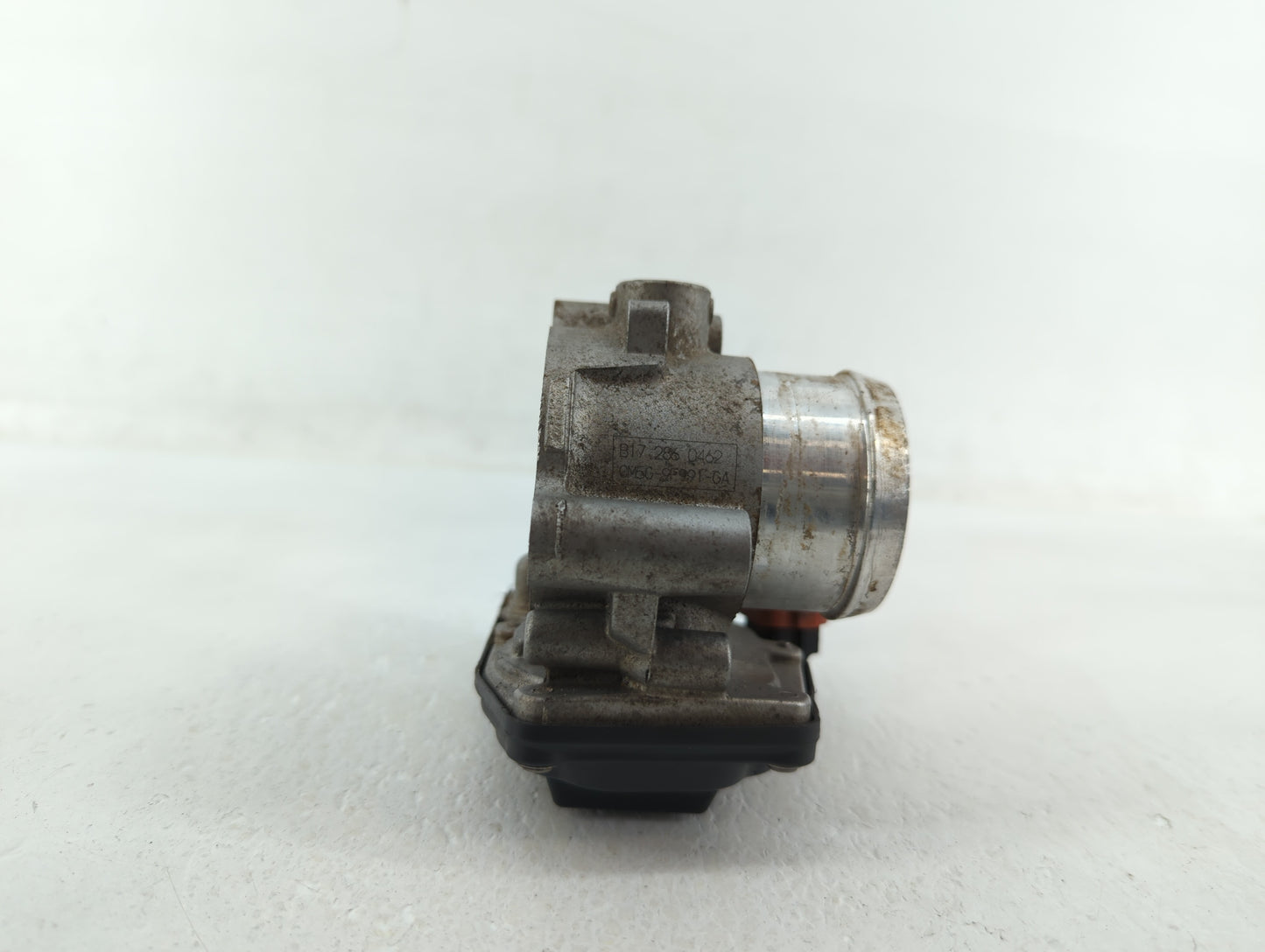 2015-2018 Ford Focus Throttle Body P/N:CM5G-9F991-FC CM5G-9F991-GA Fits Fits 2014 2015 2016 2017 2018 OEM Used Auto Parts - 