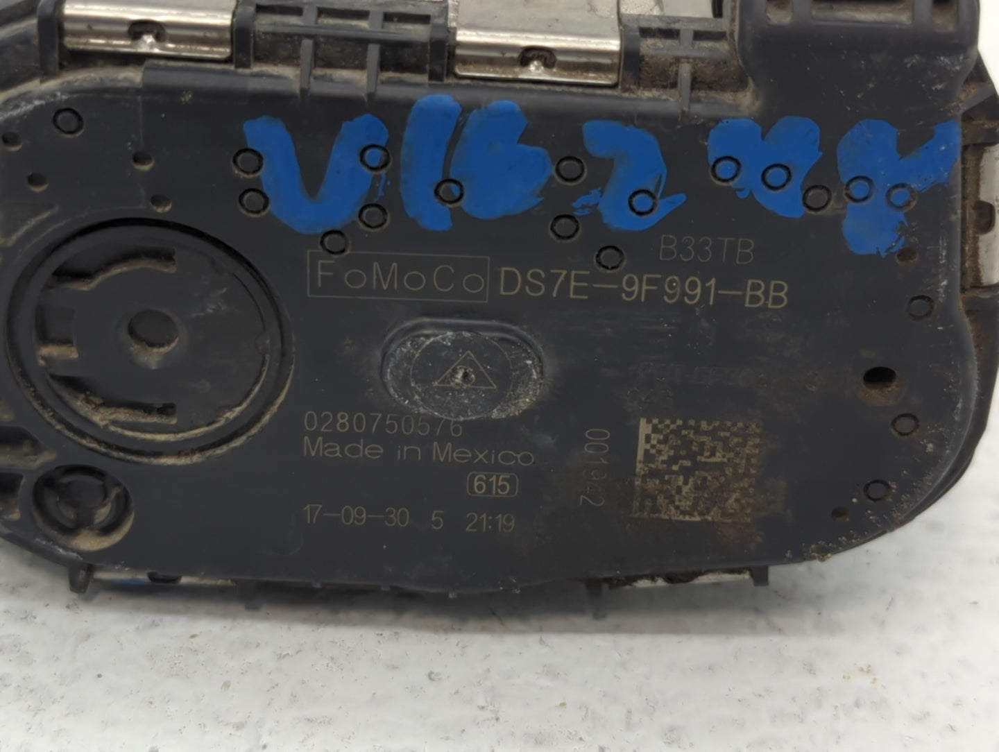 2014-2018 Ford Focus Throttle Body P/N:DS7E-9F991-BB DS7E-9F991-BD Fits Fits 2014 2015 2016 2017 2018 2019 2020 2021 2022 OE