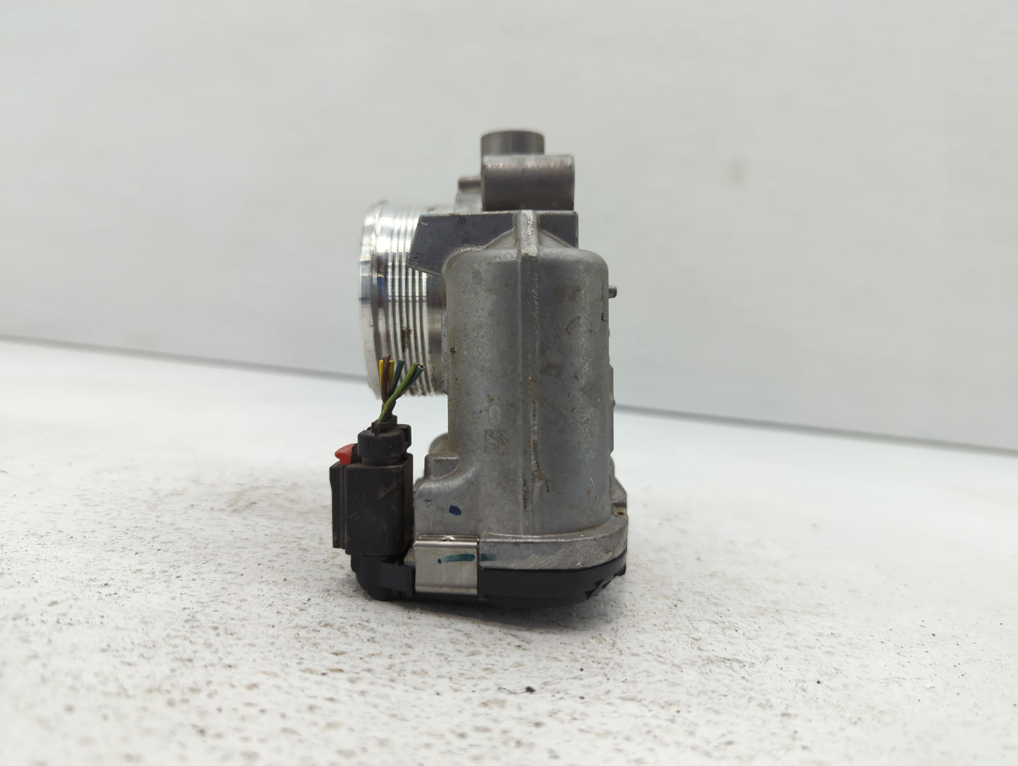 2014-2018 Ford Focus Throttle Body P/N:DS7E-9F991-BB Fits Fits 2014 2015 2016 2017 2018 2019 2020 2021 2022 OEM Used Auto Pa