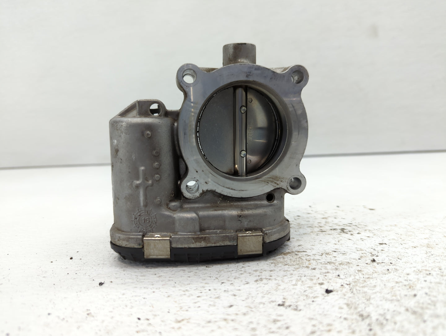 2014-2018 Ford Focus Throttle Body P/N:DS7E-9F991-BB DS7E-9F991-BD Fits Fits 2014 2015 2016 2017 2018 2019 2020 2021 2022 OE