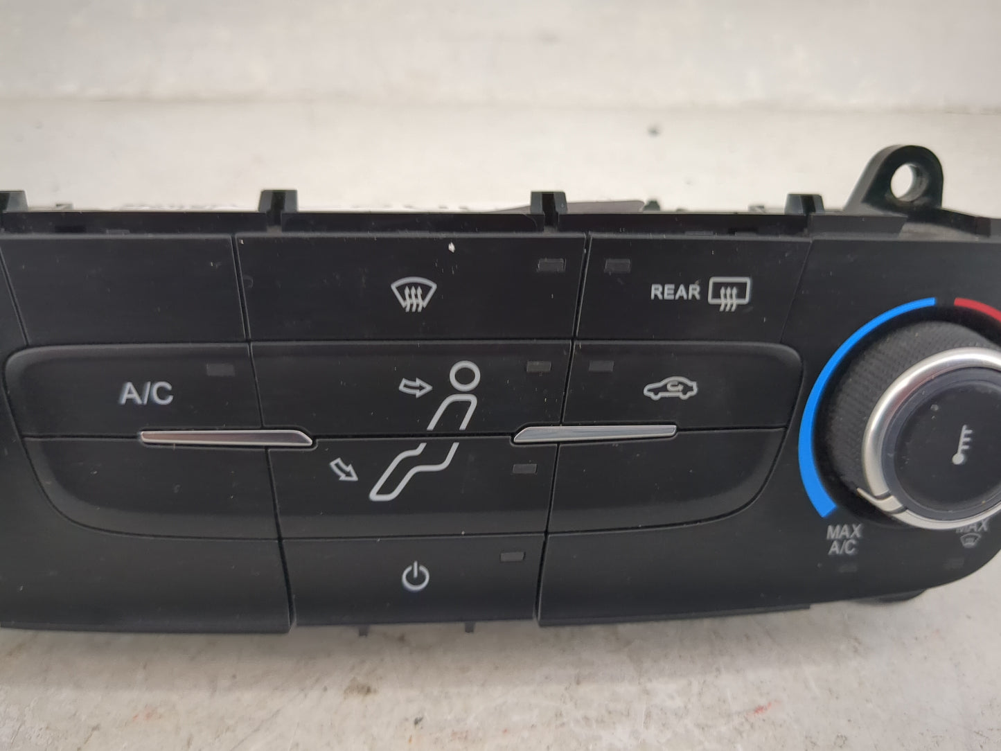 2015-2018 Ford Focus Climate Control Module Temperature AC/Heater Replacement P/N:F1ET-19980-JJ Fits Fits 2015 2016 2017 201