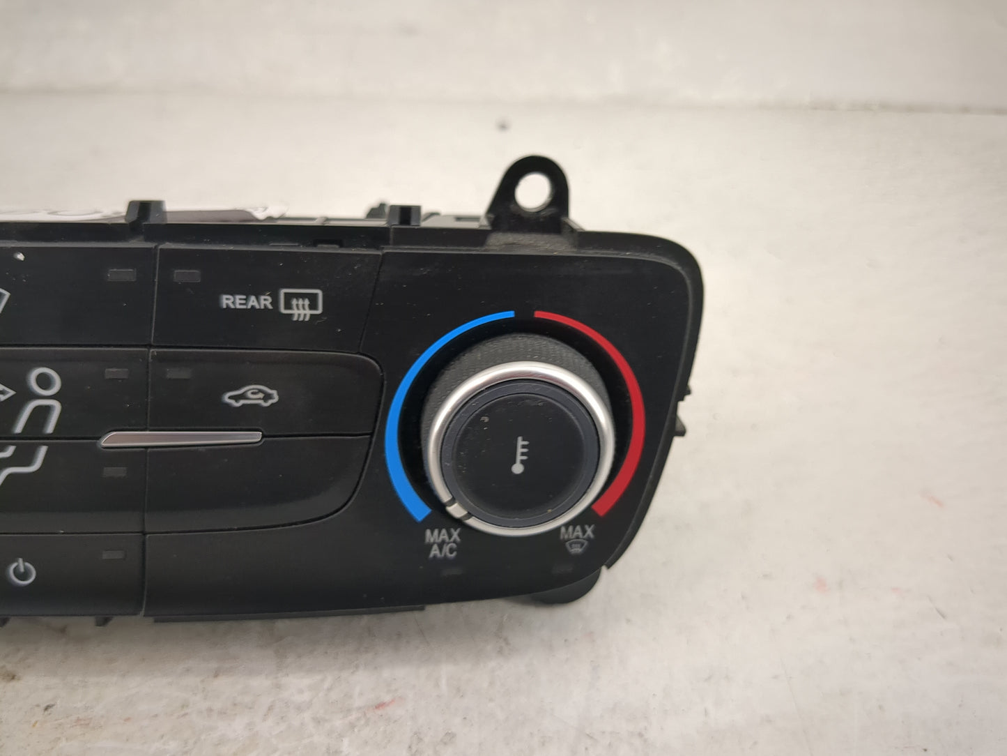 2015-2018 Ford Focus Climate Control Module Temperature AC/Heater Replacement P/N:F1ET-19980-JJ Fits Fits 2015 2016 2017 201
