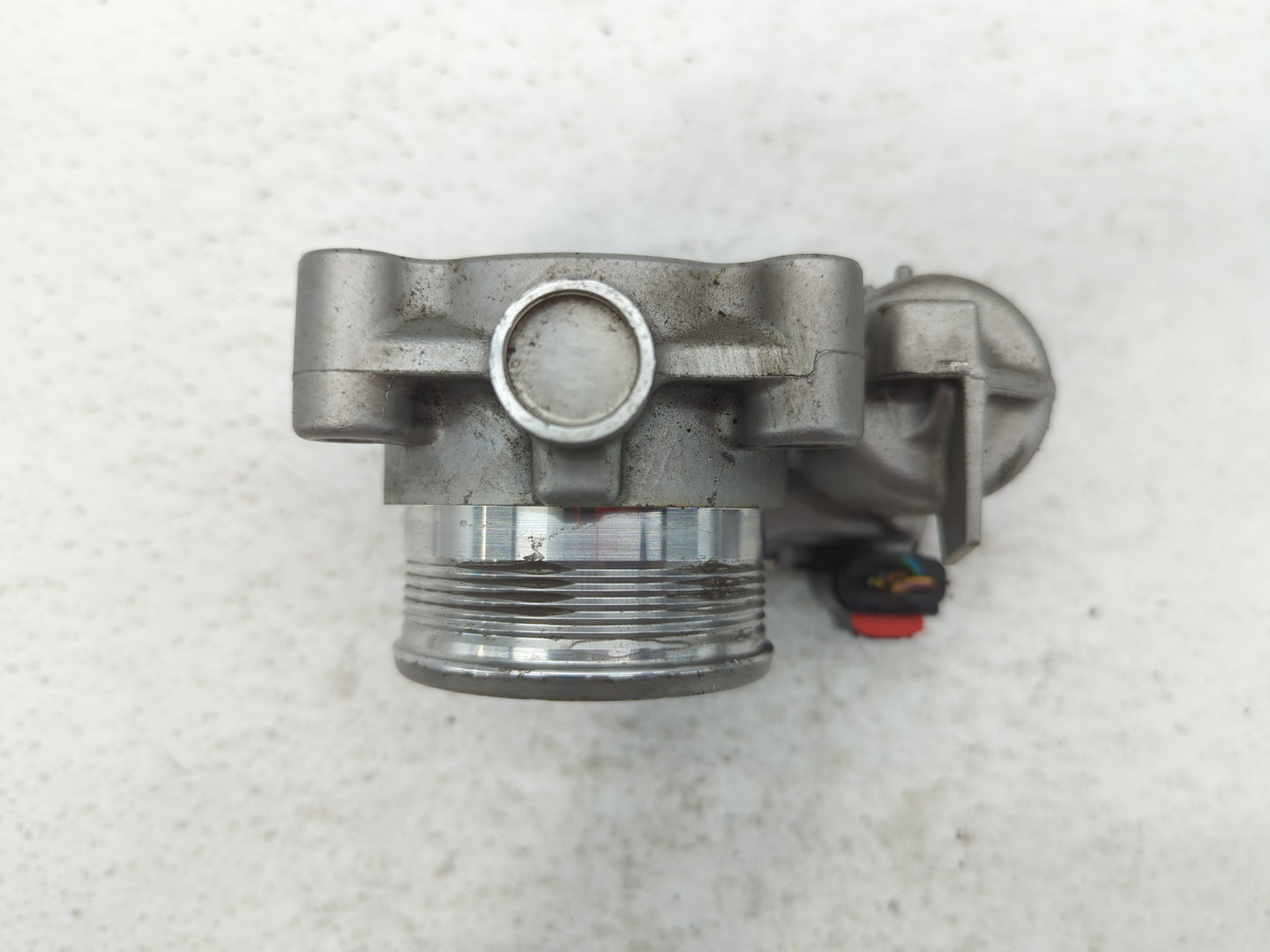 2014-2018 Ford Focus Throttle Body P/N:DS7E-9F991-BB Fits Fits 2014 2015 2016 2017 2018 2019 2020 2021 2022 OEM Used Auto Pa