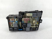 2017-2018 Ford Focus Fusebox Fuse Box Panel Relay Module P/N:AV6T-14A067-AD GJ1T-14A07B-BA Fits Fits 2017 2018 OEM Used Auto