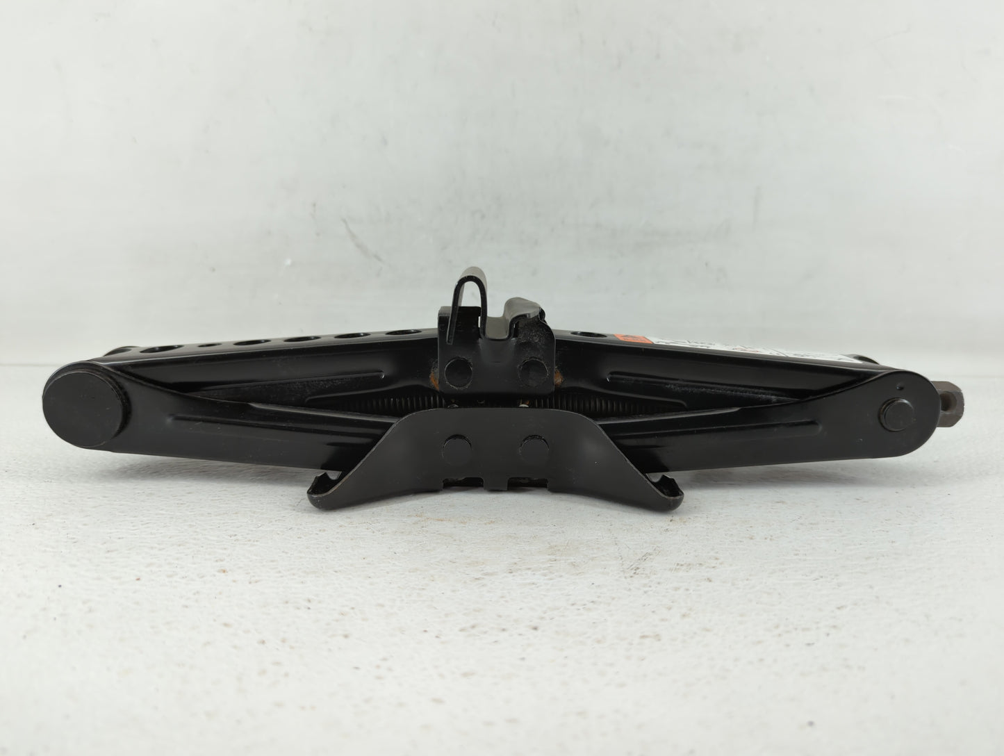 2018 Ford Focus Spare Scissor Car Jack - Oemusedautoparts1.com