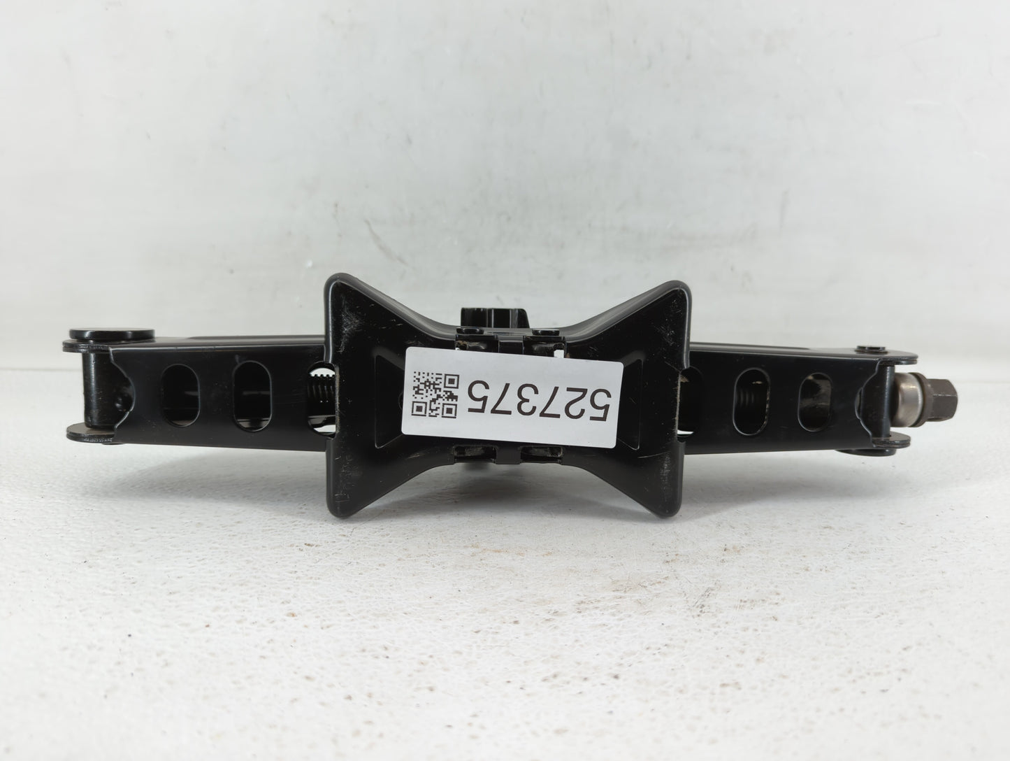 2018 Ford Focus Spare Scissor Car Jack - Oemusedautoparts1.com