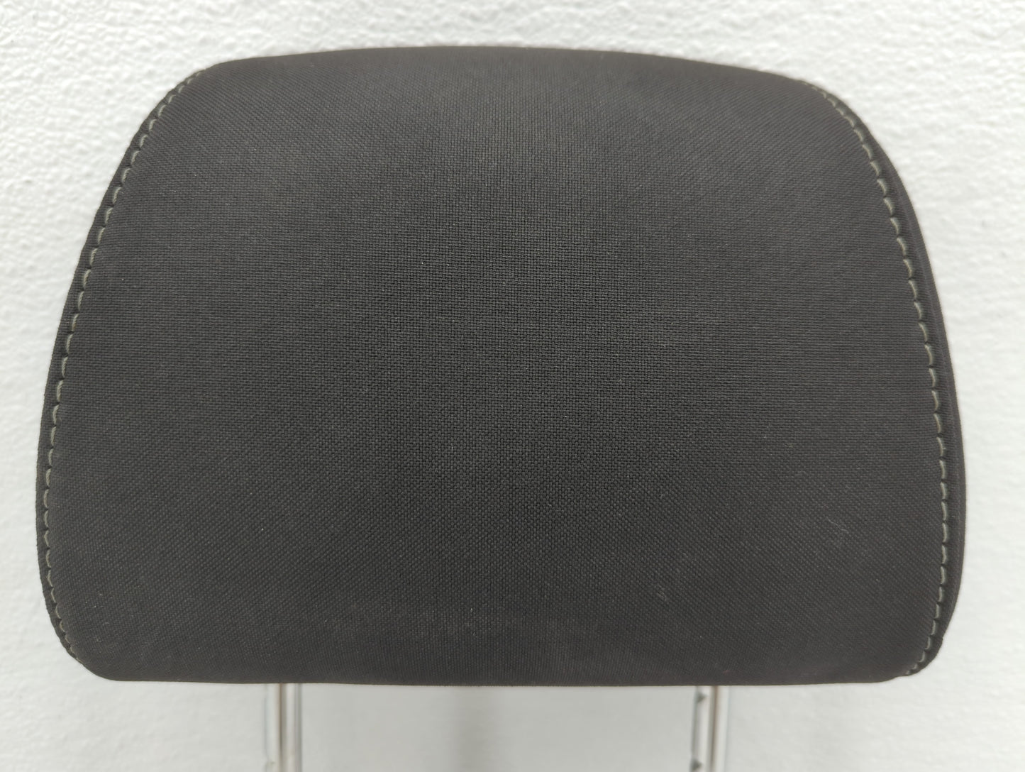 2015-2018 Ford Focus Headrest Head Rest Front Driver Passenger Seat Black - Oemusedautoparts1.com