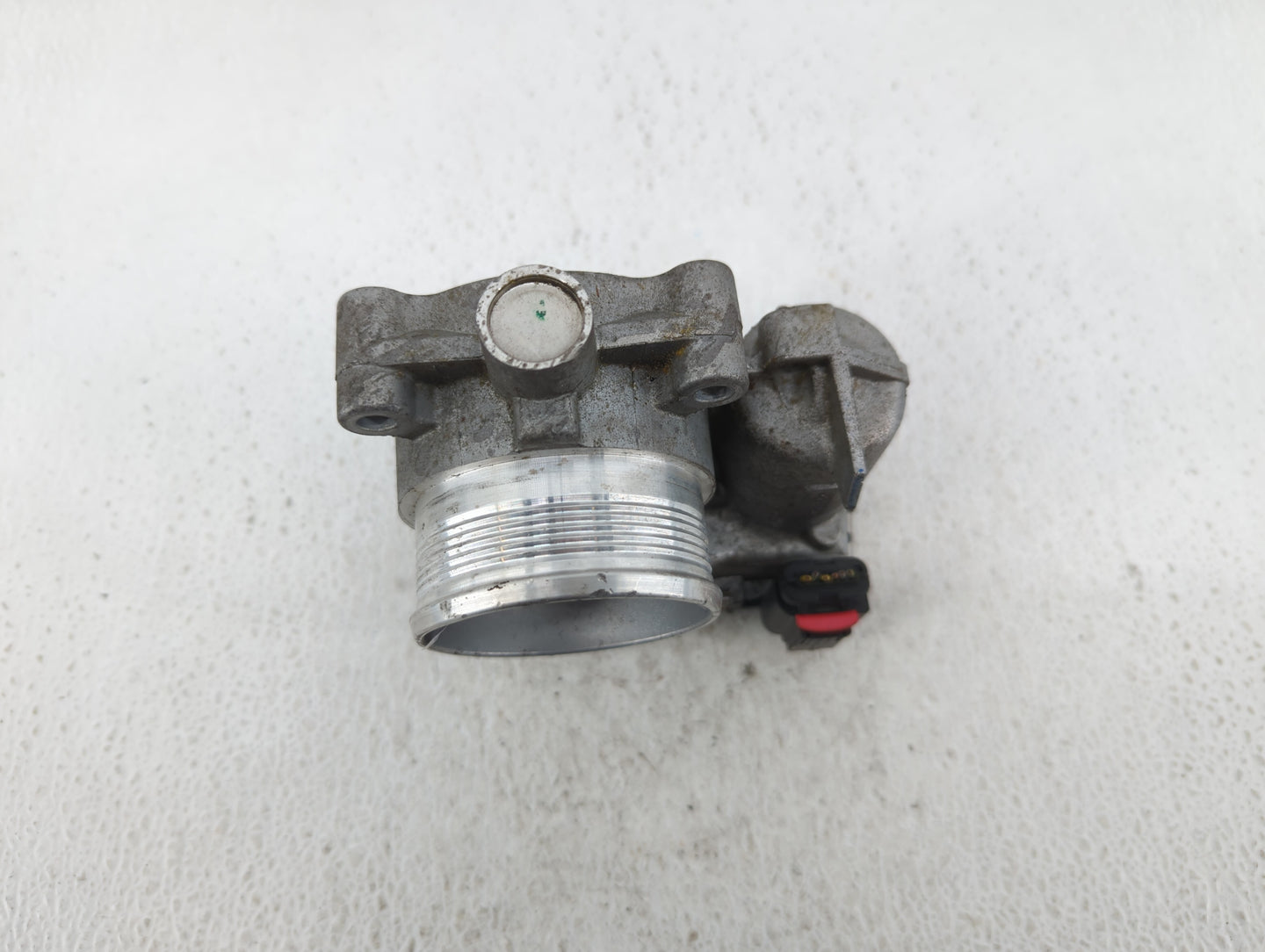 2014-2018 Ford Focus Throttle Body P/N:DS7E-9F991-BB Fits Fits 2014 2015 2016 2017 2018 2019 2020 2021 2022 OEM Used Auto Pa