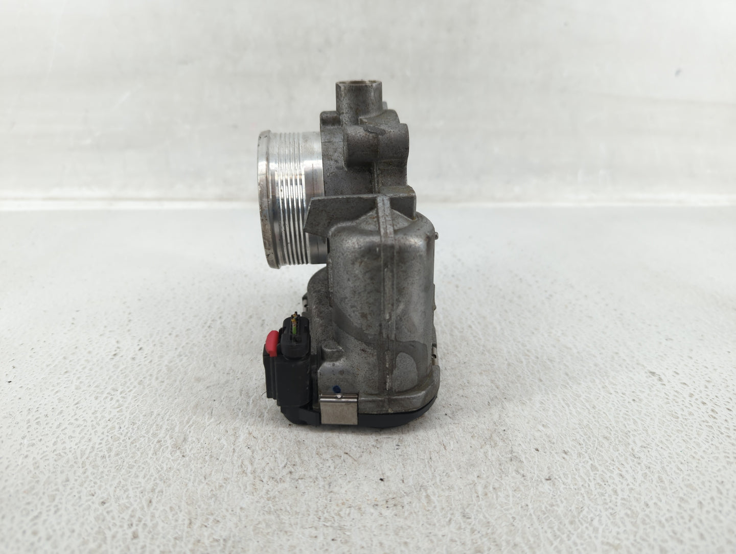 2014-2018 Ford Focus Throttle Body P/N:DS7E-9F991-BB Fits Fits 2014 2015 2016 2017 2018 2019 2020 2021 2022 OEM Used Auto Pa
