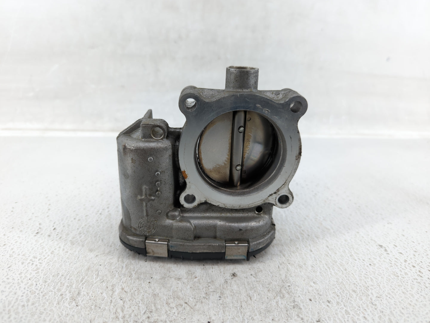 2014-2018 Ford Focus Throttle Body P/N:DS7E-9F991-BB Fits Fits 2014 2015 2016 2017 2018 2019 2020 2021 2022 OEM Used Auto Pa
