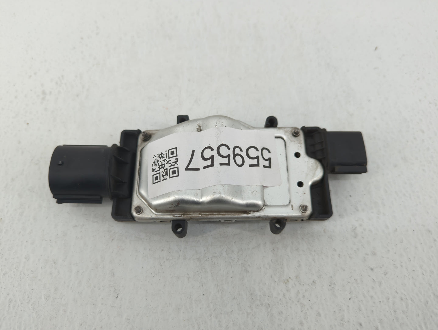 2016-2018 Ford Focus PCM Engine Control Computer ECU ECM PCU OEM P/N:1 137 328 587 Fits Fits 2016 2017 2018 OEM Used Auto Pa